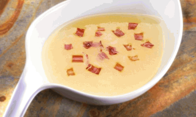 Crema de meló amb encenalls de pernil