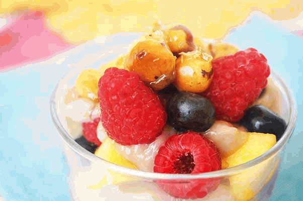 Copa de crema dolça amb fruites
