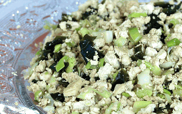 Saltejat de tofu i wakame eco