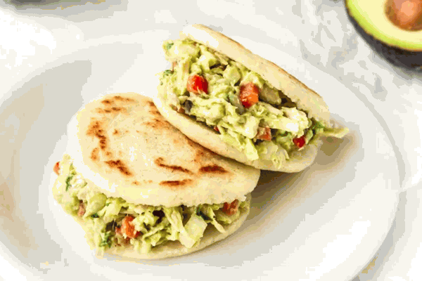 Arepas de pollastre i alvocat eco