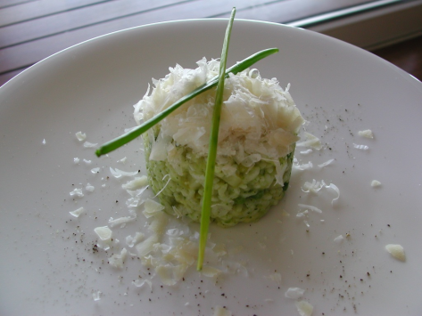 Risotto verd amb encenalls de parmesà